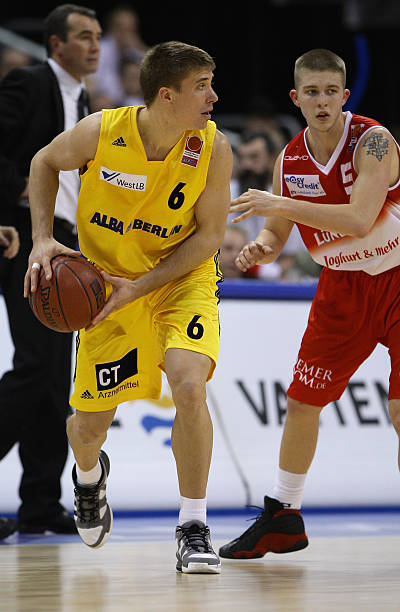 伊万诺维奇 伊万诺维奇